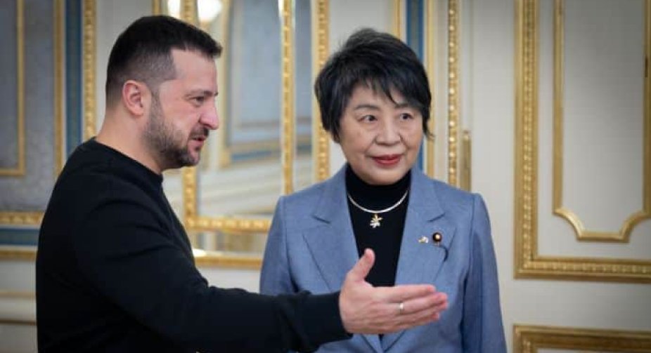 Zelensky discusses support and security guarantees with Japanese Foreign Minister