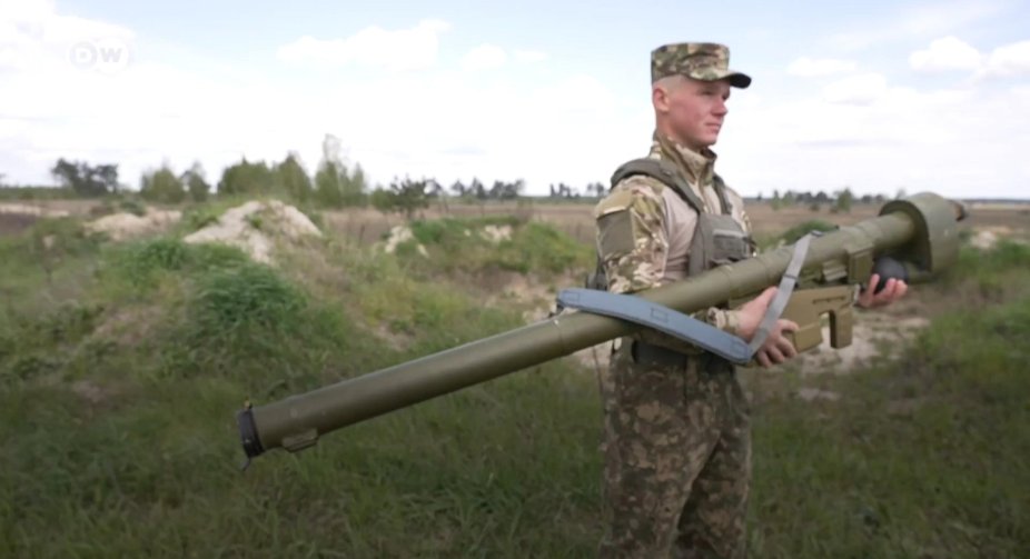РФ запустила по Україні "Шахеди" та понад 50 ракет: скільки збили сили ППО