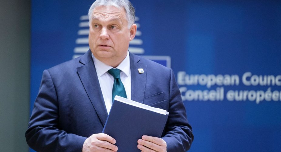 Європарламент розглядає петицію щодо позбавлення Угорщини голосу в Раді ЄС за порушення цінностей Євросоюзу