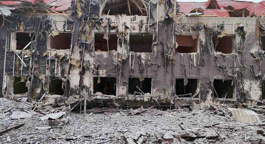 Дитячий табір у Харкові постраждав після ракетного удару: жертв немає 