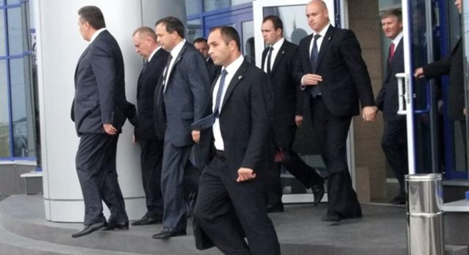 Колишні охоронці Януковича, які допомагали йому втекти, отримали підозру за 10 років