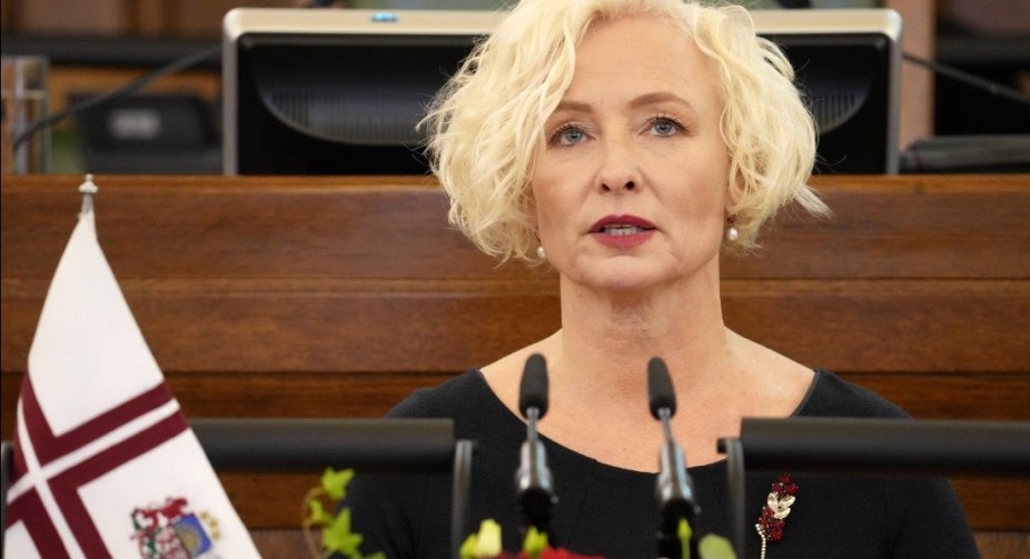 Спікерка парламенту Латвії  прибула з офіційним візитом до України