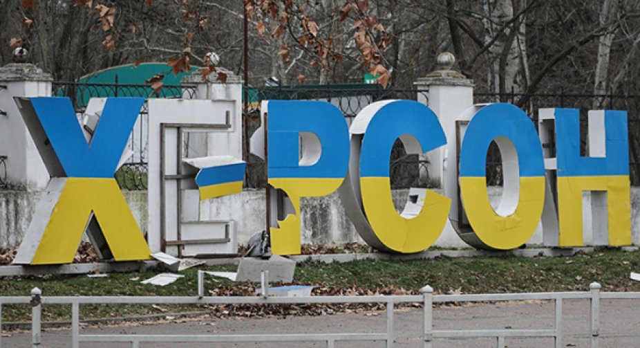 Russian troops continue shelling Kherson: Explosions in the city center