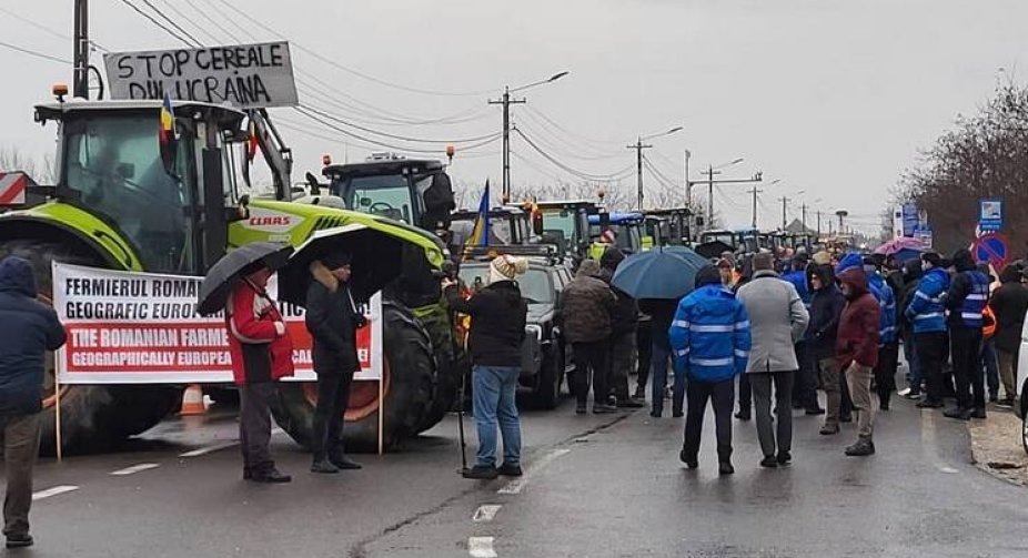 Румунські фермери відкрили ще один пункт пропуску з Україною
