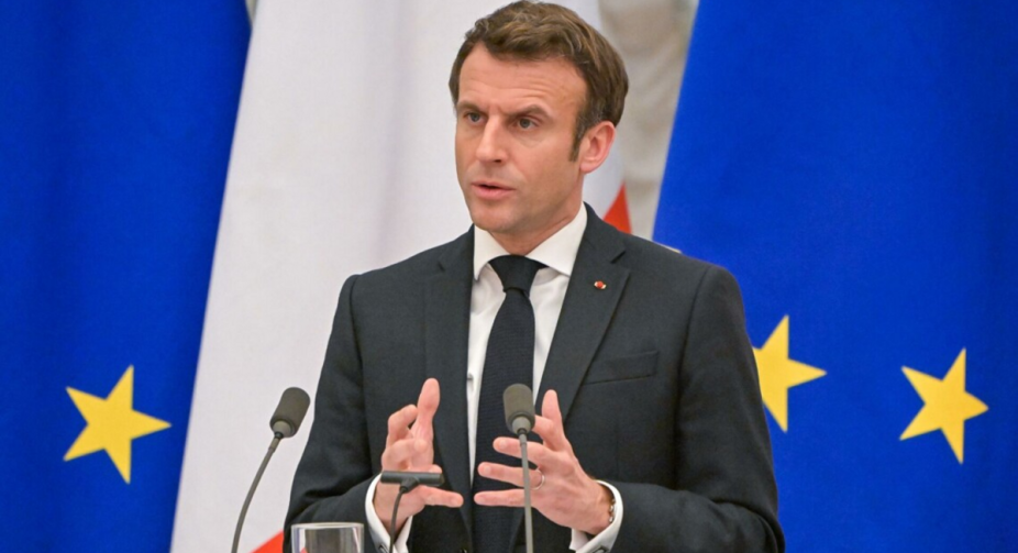 Макрон закликає Європу готуватися до компенсації можливого скорочення допомоги Україні від США