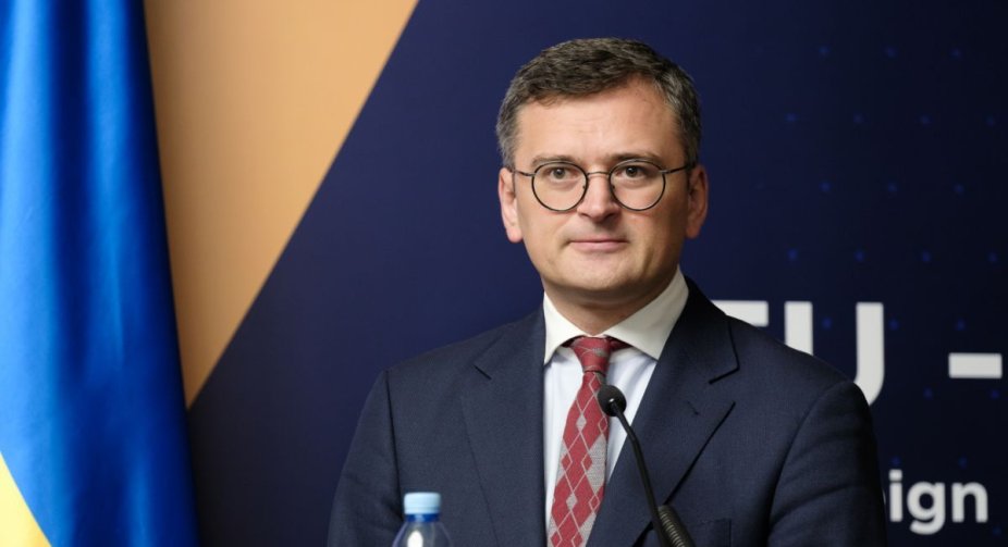 Україна шукає різні варіанти для постачання боєприпасів, - Кулеба