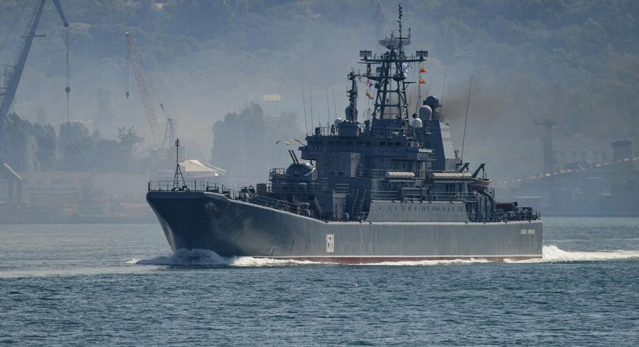  На борту знищеного "Цезаря Кунікова" був екіпаж майже 90 осіб, - спікер ВМС