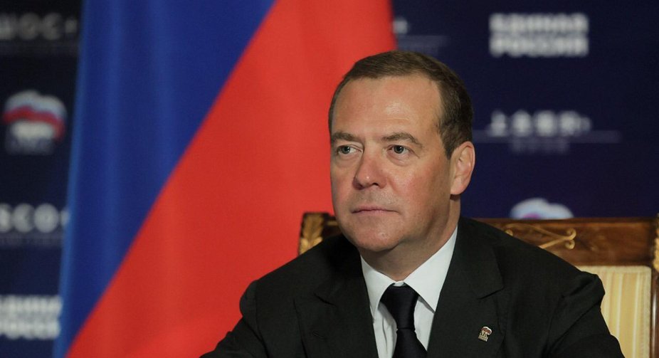 Medvedev again wants to "reach Kyiv" and Odesa to "return home"