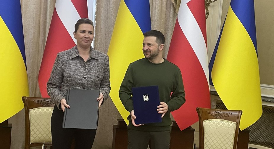 Zelensky and Danish Prime Minister sign "security agreement"