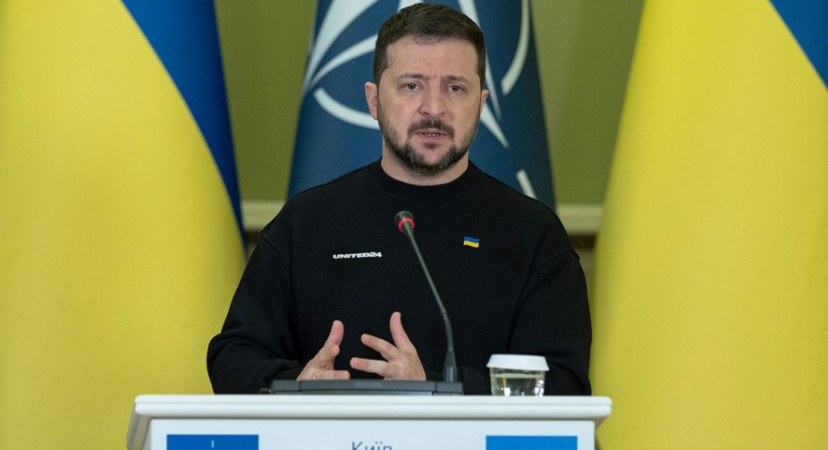Зеленський про ATACMS на 300 км: я в позитиві від відповіді партнерів щодо цієї зброї