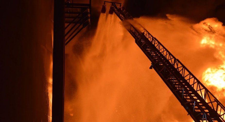 Attack on oil depot in Oryol, Russia: 60 people and a train extinguish fire (UPDATED)