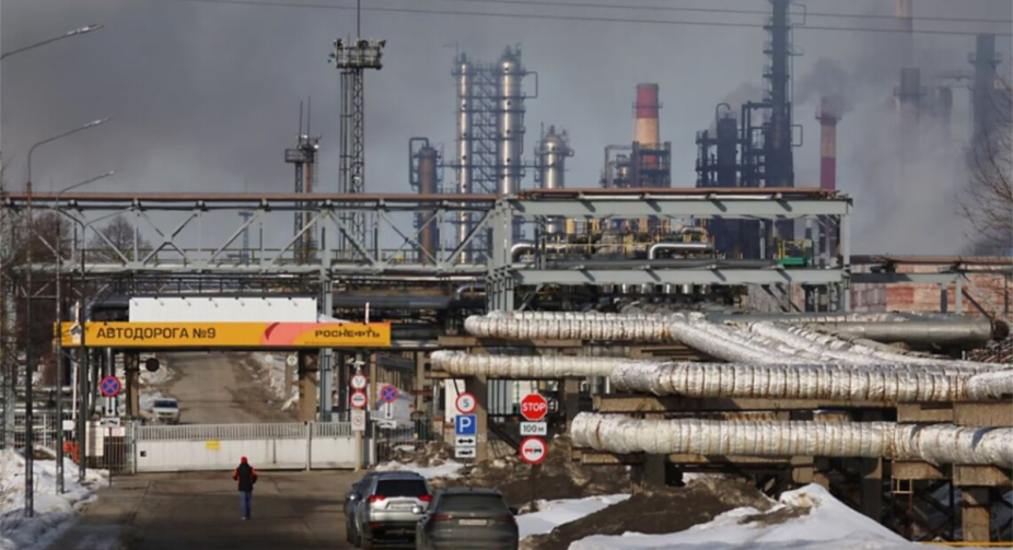  БПЛА атакували два НПЗ у Росії, а Бєлгород знову під обстрілом РСЗВ