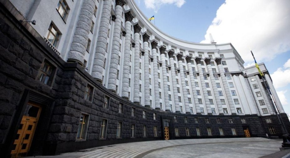 Кабмін вніс до Ради законопроєкт про підвищення акцизів на тютюнові вироби