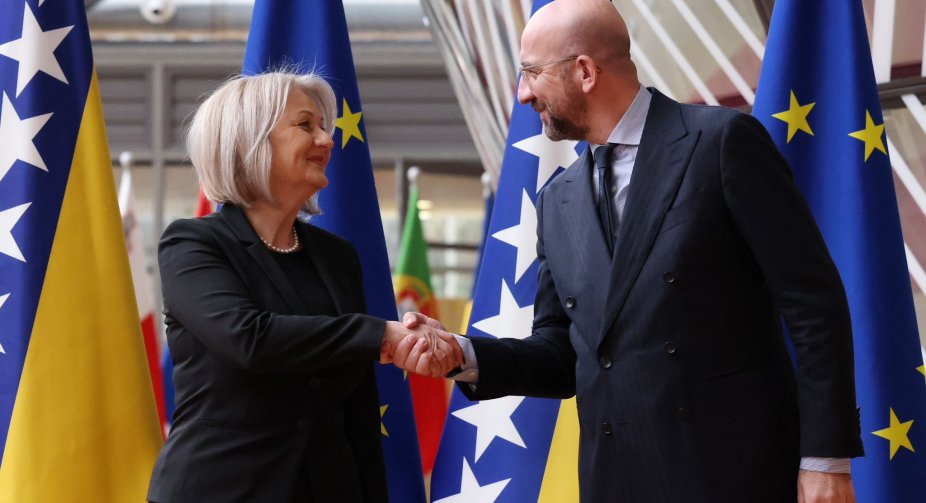 Bosnia and Herzegovina's accession to the EU: European Council decides to start negotiations