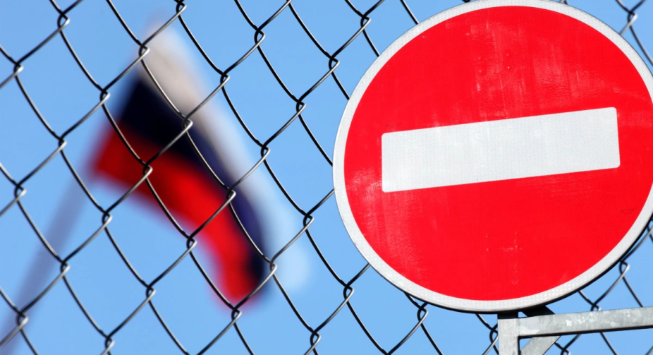 Російські компанії стикаються із затримкою платежів за нафту від Китаю, Туреччини та ОАЕ через санкції США, - Reuters
