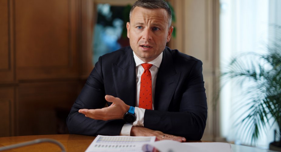Дефіцит у бюджеті: уряд був змушений витратити $4 млрд на закупівлю озброєнь через нестачу допомоги союзників