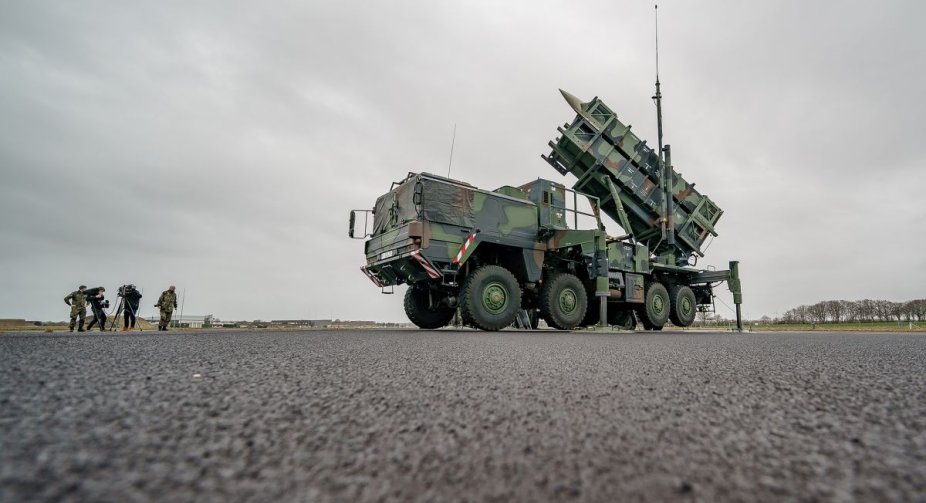 Польща обговорює можливість збивати російські ракети над Україною - спікер МЗС