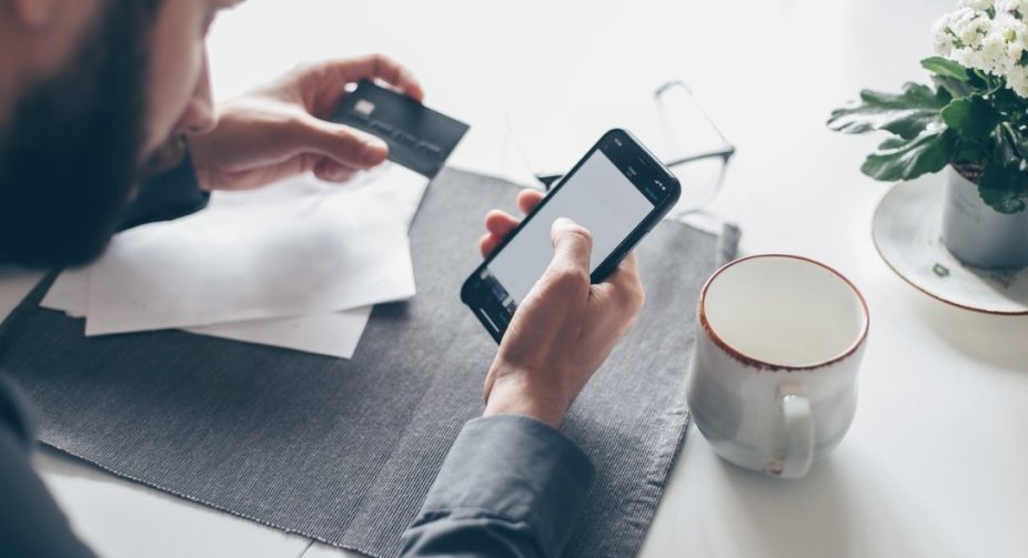 НБУ планує ввести обмеження на P2P-перекази: не більше 100 тис. гривень і 30 операцій на місяць
