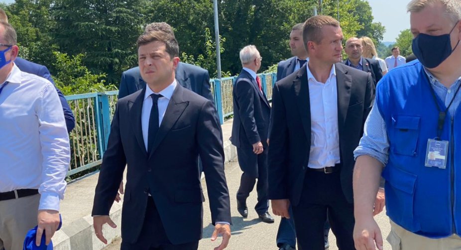 Володимир Зеленський по лінії окупації