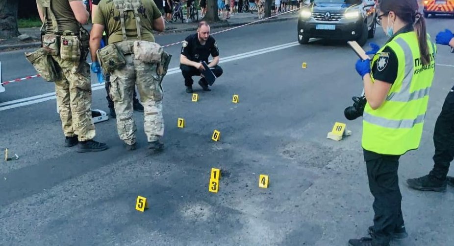 Невідомий кинув гранату в людей у Луцьку: п'ятеро постраждалих