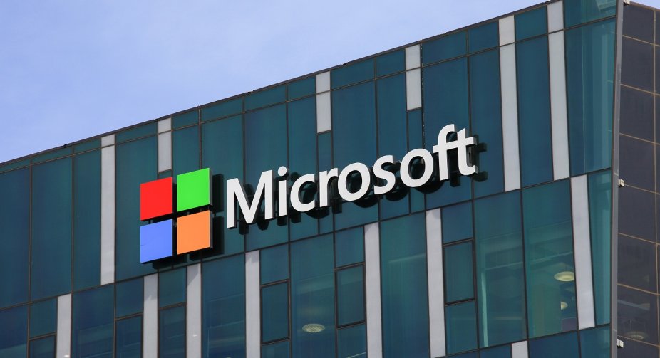 Microsoft повідомила про глобальний збій, що спричинив технічний колапс по всьому світу