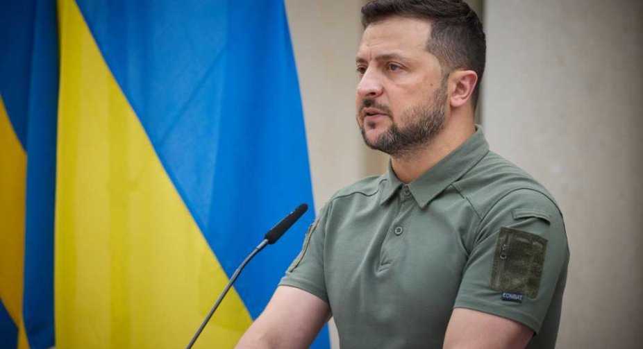 Новий указ Зеленського: лікарі отримають офіцерські звання без військової кафедри