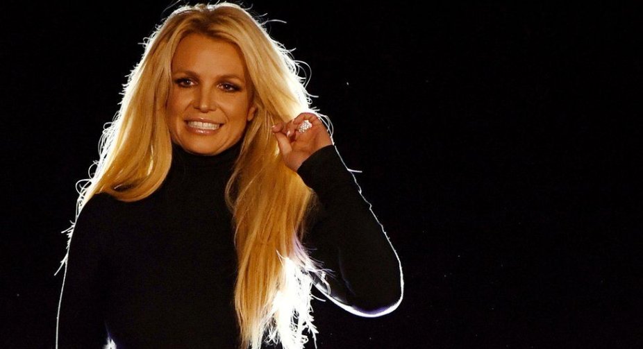 Britney Spears officially requests new conservator to replace her father