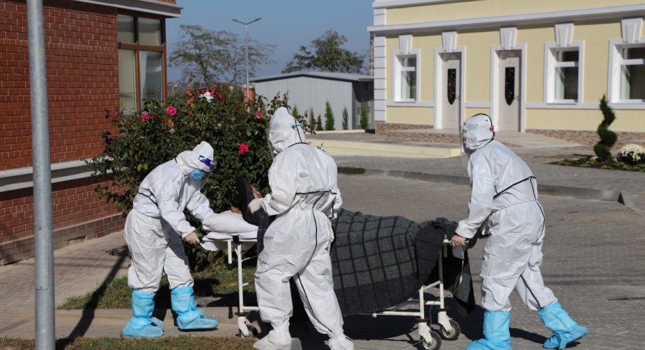 Covid-19 робить стрибок. Кількість уражених за добу перевищіла за 800 осіб, нових смертей - 26