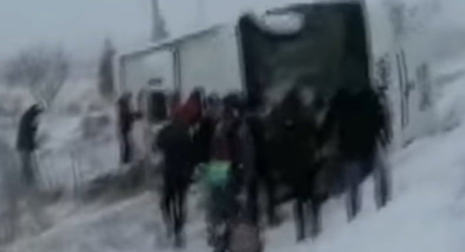 У Туреччині потрапив в ДТП автобус з туристами: 26 людей постраждали, є загиблий