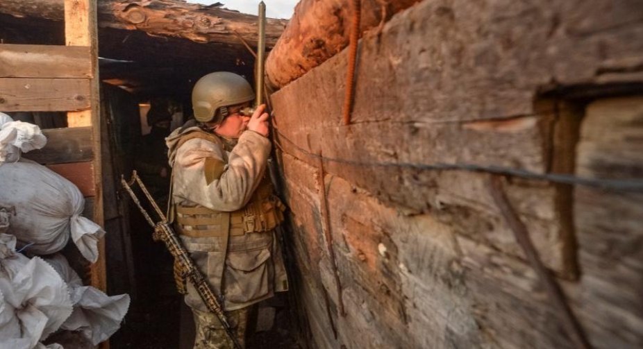In Donbass, a soldier of the Armed Forces of Ukraine died as a result of an explosion on a grenade, two more were wounded