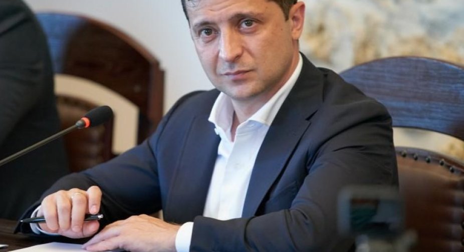 Зеленський заявив про необхідність розробки системи "паспортів вакцинації"