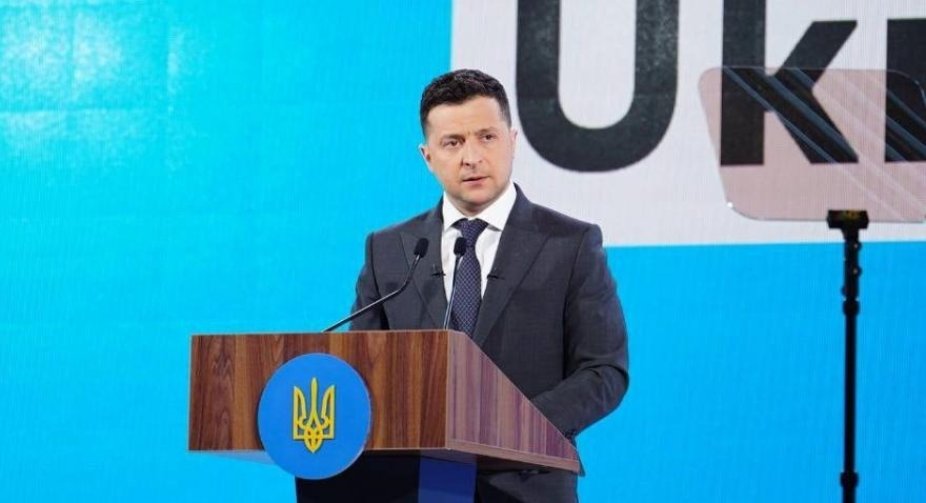 Зеленський: ми повинні припинити війну, поки Путін - президент РФ