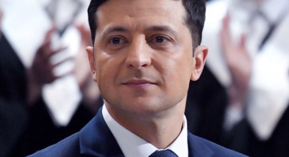 Zelensky asks EU and NATO to "legalize marriage" with Ukraine before visiting Paris