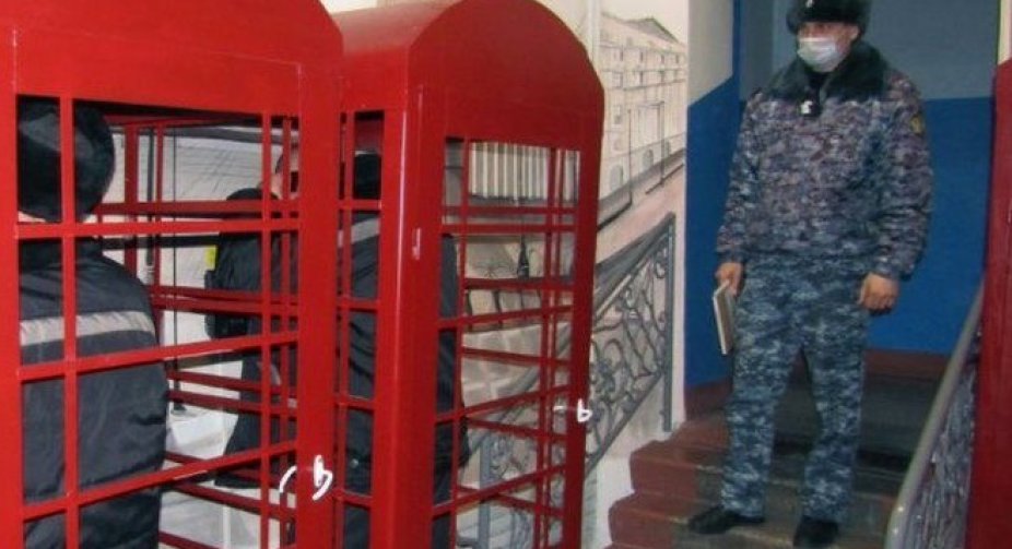 Inmates use British red phone boxes in Russian jail