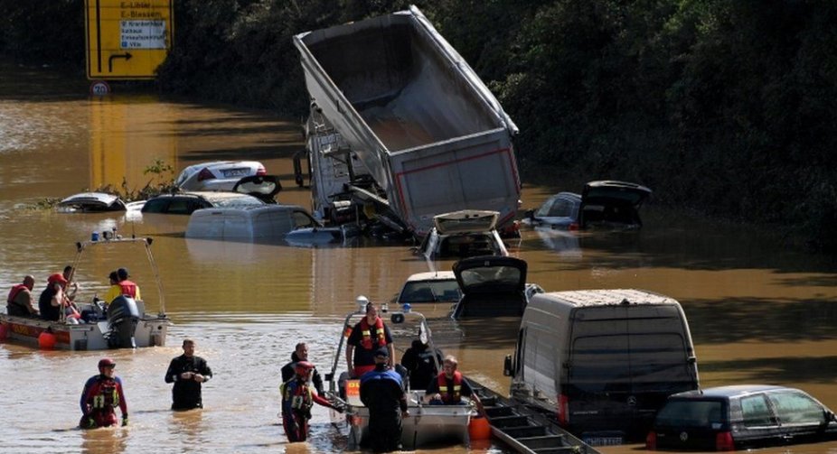 Europe floods: Victims face massive clean-up as waters recede