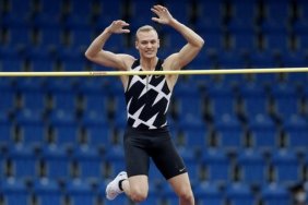 Tokyo Olympics: Australian athletics team isolating after close contact with Covid-19 case