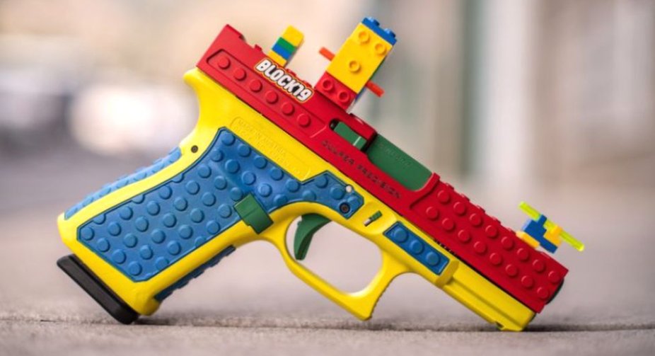 Gun resembling Lego toy sparks backlash in US