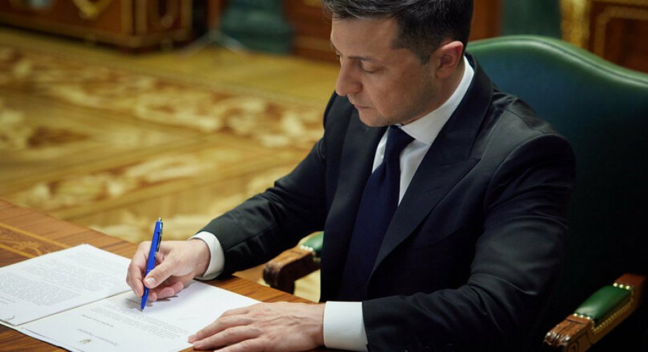 Указ: кандидати в голови РДА повинні мати сертифікати про володіння українською мовою