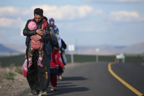 Turkey keeps Afghan refugees from entering the country