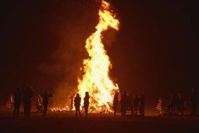 У Конго заживо спалили вісім жінок за "чаклунство"