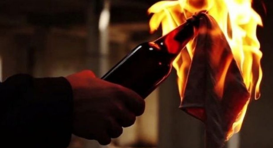 A Molotov cocktail was thrown into the house of the deputy head of the President's Office, and the intruder was detained