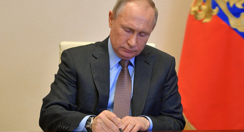 Товари з ОРДЛО тепер дорівнюють російським – Володимир Путін підписав указ