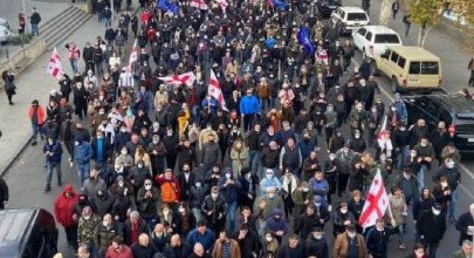 Марш на підтримку Михайла Саакашвілі на вулицях Тбілісі