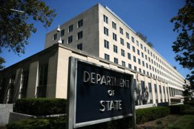 Departure is not compulsory - the State Department allowed U.S. diplomats to leave Ukraine