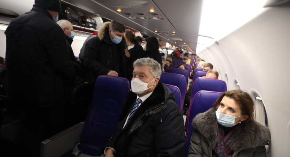 Poroshenko returning to Ukraine amid treason charge 