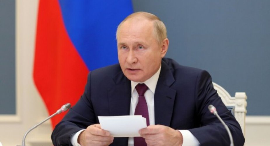 "Evacuation" from occupied Donbas: Putin instructed to give "refugees" 10 thousand rubles each