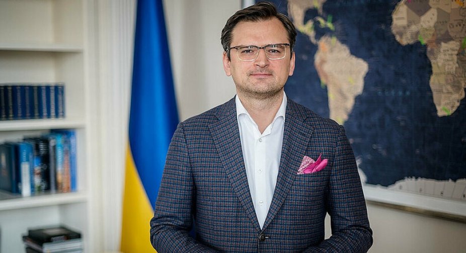 Україна не їздить на переговори, щоб здавати свої позиції: Кулеба про наступну зустріч у "нормандському форматі"