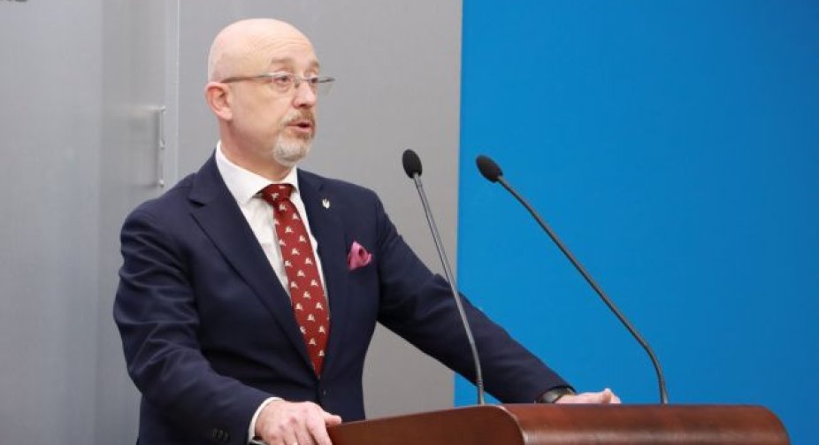 Reznikov signed a one-third increase in military salaries