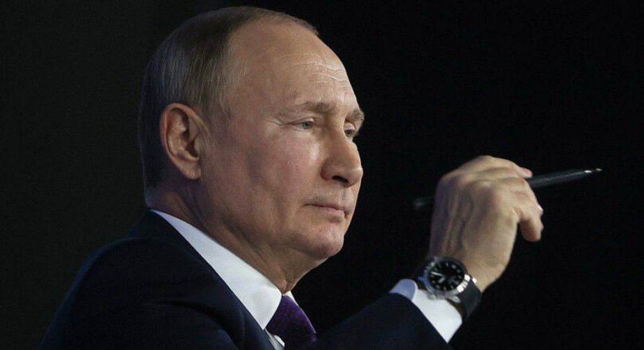 Putin and Lavrov are on the EU sanctions list