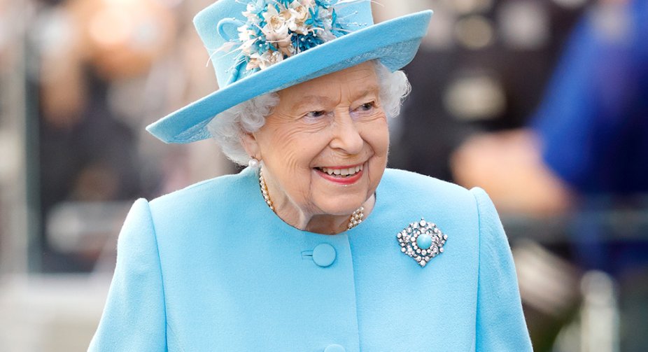 London and Edinburgh held fireworks in honor of the 70th anniversary of the reign of Elizabeth II